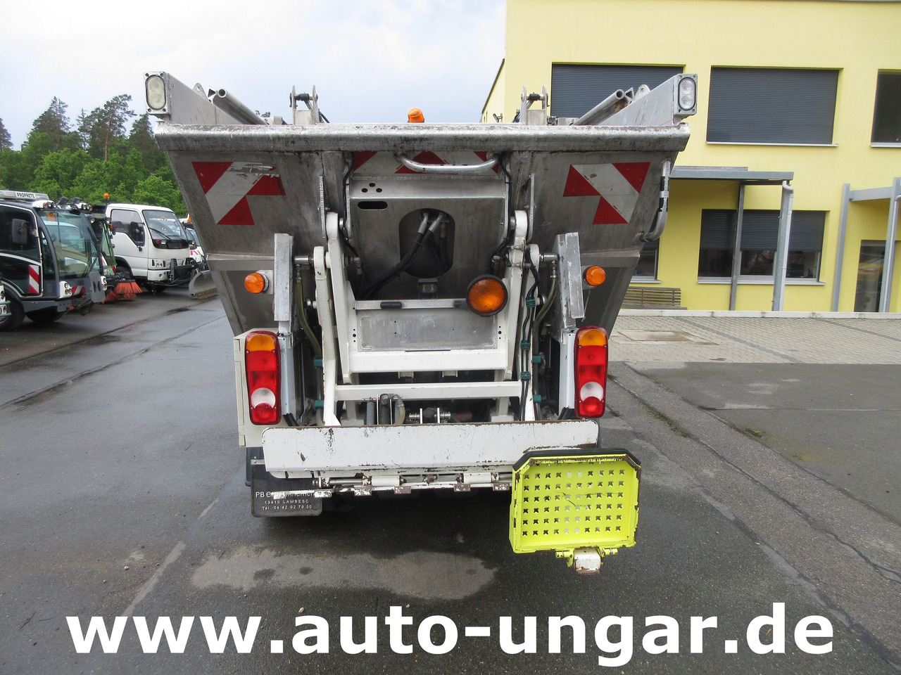 NISSAN Cabstar Faun City - Provence Benne Müllwagen Lifter Presse Kipper 3.500kg - Боклукчийска кола: снимка 5 NISSAN Cabstar Faun City - Provence Benne Müllwagen Lifter Presse Kipper 3.500kg - Боклукчийска кола: снимка 5