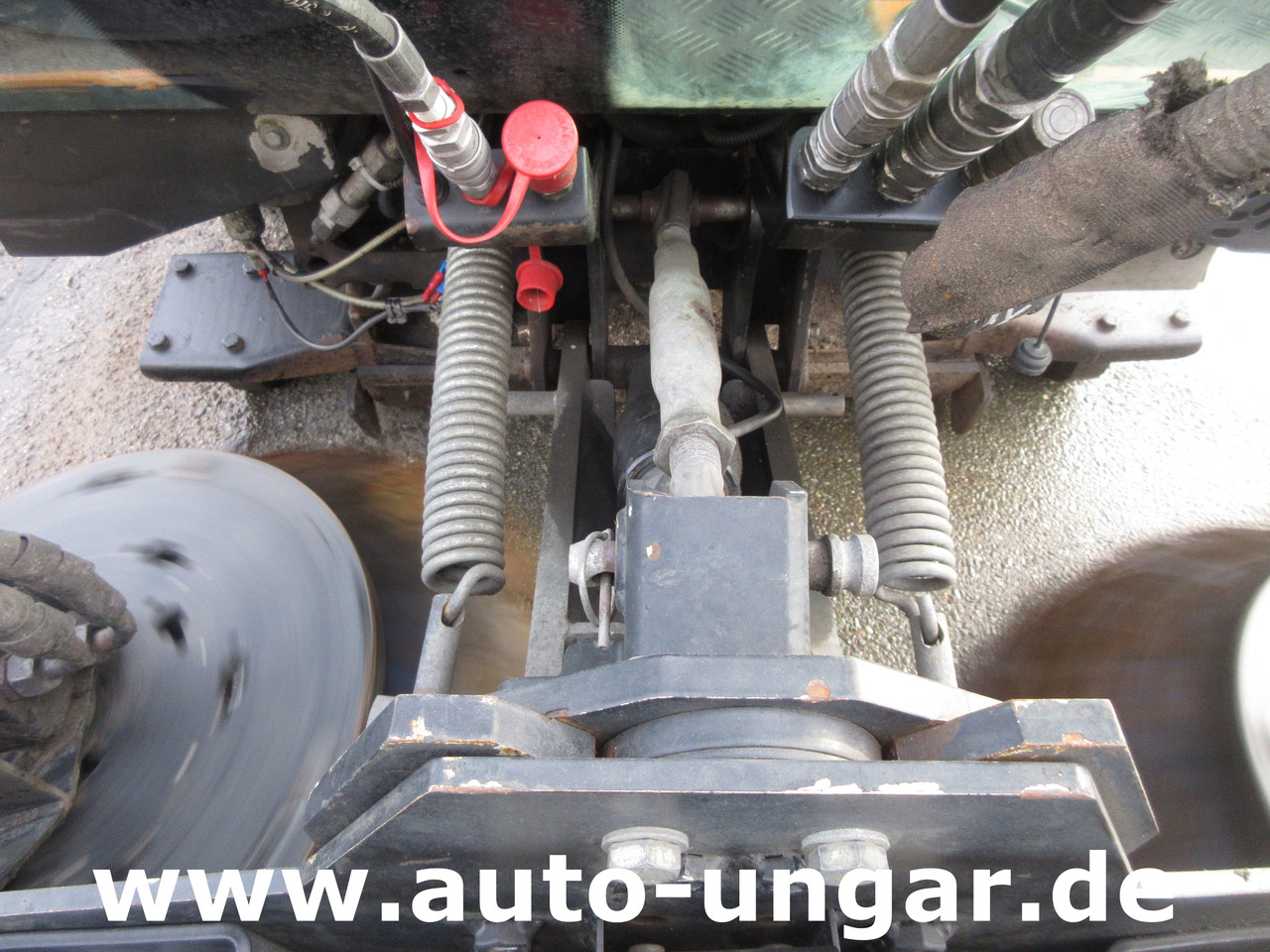 Nilfisk CR3500 Geräteträger Kommunalfahrzeug 4x4 Kehrmaschine Schmidt Flexigo - Мотометачна машина: снимка 4 Nilfisk CR3500 Geräteträger Kommunalfahrzeug 4x4 Kehrmaschine Schmidt Flexigo - Мотометачна машина: снимка 4