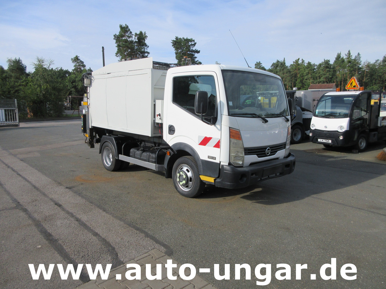 Nissan Cabstar 35.14 Mecagil Lebon Müllwagen BOM Garbage Truck 3.500kg - Боклукчийска кола: снимка 1 Nissan Cabstar 35.14 Mecagil Lebon Müllwagen BOM Garbage Truck 3.500kg - Боклукчийска кола: снимка 1