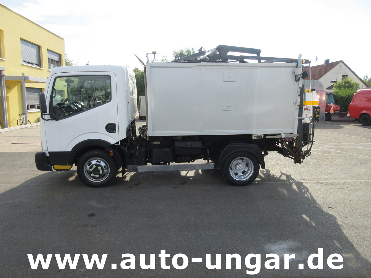Nissan Cabstar 35.14 Mecagil Lebon Müllwagen BOM Garbage Truck 3.500kg - Боклукчийска кола: снимка 4 Nissan Cabstar 35.14 Mecagil Lebon Müllwagen BOM Garbage Truck 3.500kg - Боклукчийска кола: снимка 4