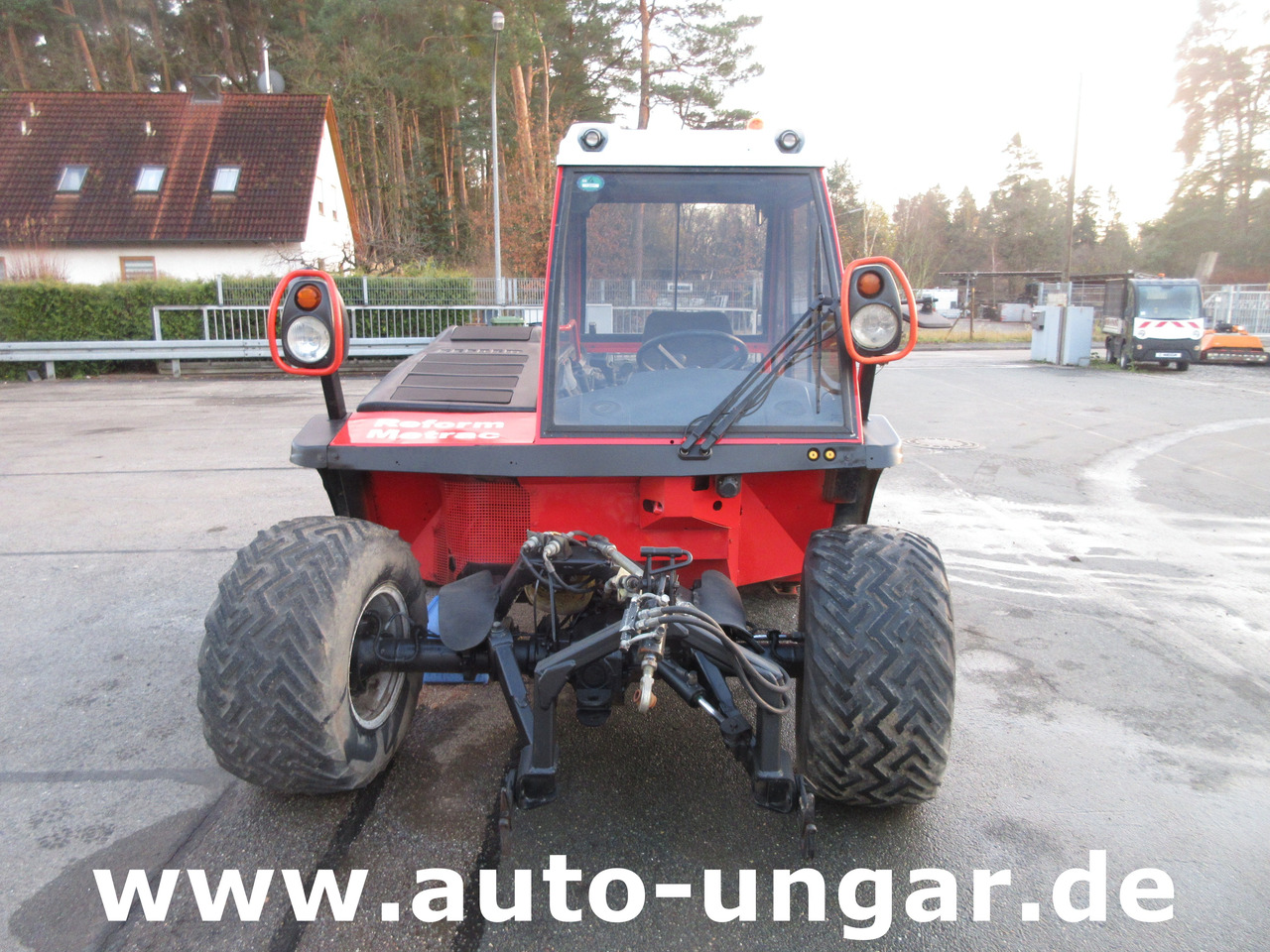 Reform Metrac H7S MOTORSCHADEN Bj. 2004 Front- & Heckzapfwelle Fronthydraulik - Трактор: снимка 2 Reform Metrac H7S MOTORSCHADEN Bj. 2004 Front- & Heckzapfwelle Fronthydraulik - Трактор: снимка 2