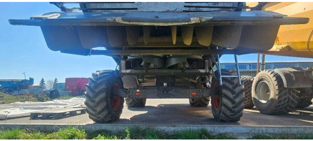Claas Tucano 450 (839) +V 750 - Зърнокомбайн: снимка 5 Claas Tucano 450 (839) +V 750 - Зърнокомбайн: снимка 5