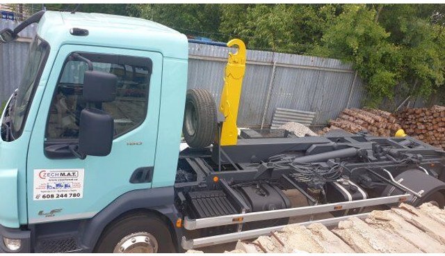 DAF 12t LF180 FA - Мултилифт с кука камион: снимка 4 DAF 12t LF180 FA - Мултилифт с кука камион: снимка 4