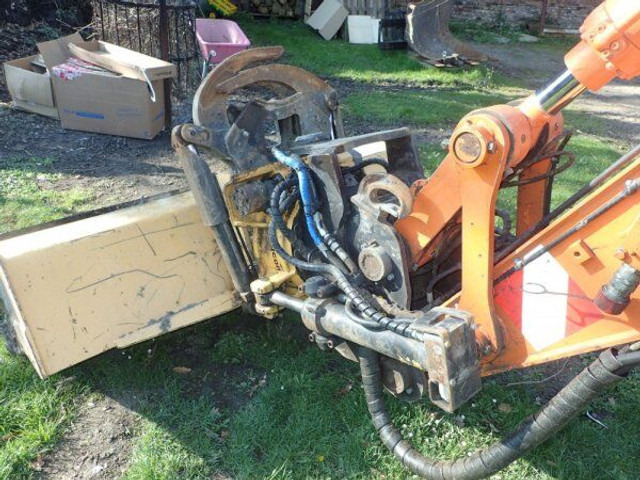 Hitachi Zaxis 140W-5B - Колесен багер: снимка 5 Hitachi Zaxis 140W-5B - Колесен багер: снимка 5