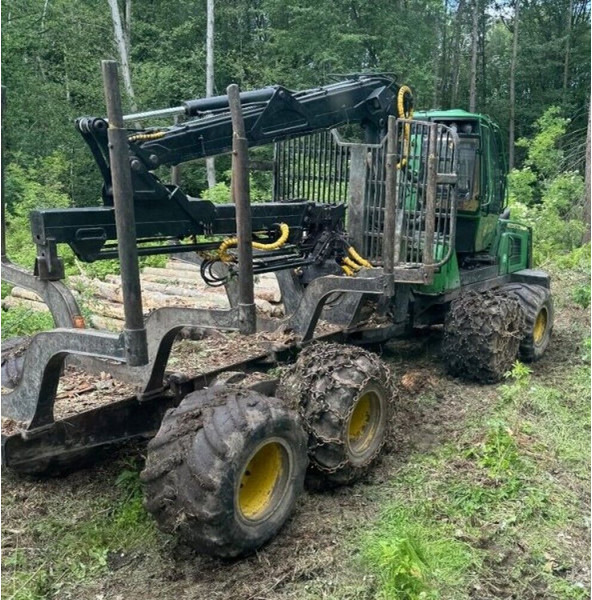 John Deere 1010E 8W - Форвардер: снимка 2 John Deere 1010E 8W - Форвардер: снимка 2