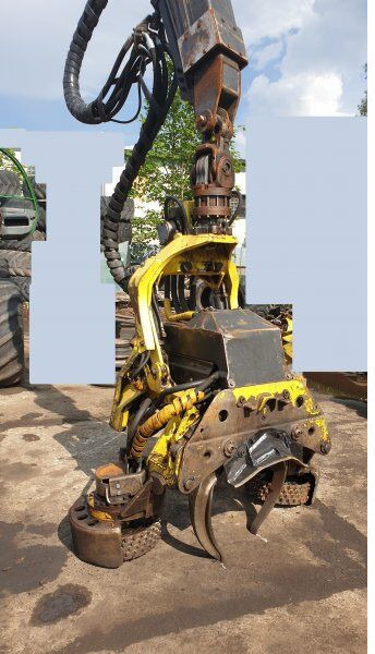 John Deere 1270E 6W - Харвестер: снимка 4 John Deere 1270E 6W - Харвестер: снимка 4