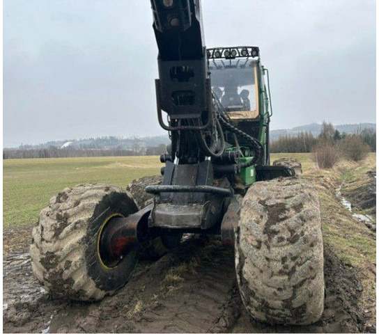John Deere 1470E 6W +(2016) H415 - Харвестер: снимка 3 John Deere 1470E 6W +(2016) H415 - Харвестер: снимка 3