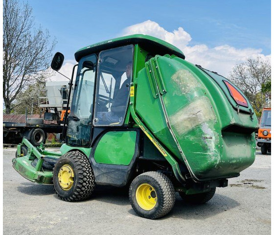 John Deere 1565 Serie II 4WD + MCS 600H - Косачка за трева: снимка 3 John Deere 1565 Serie II 4WD + MCS 600H - Косачка за трева: снимка 3