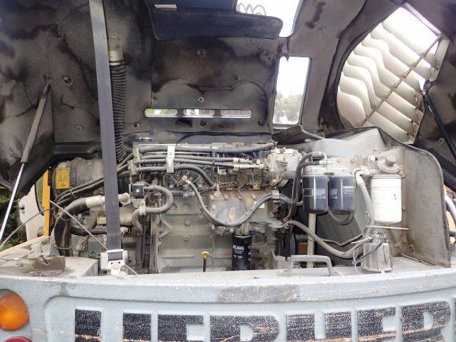 Колесен багер Liebherr A 314: снимка 9