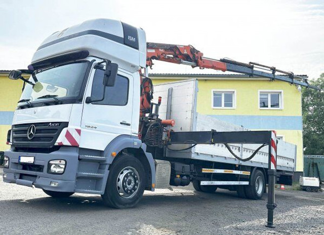 Mercedes-Benz 8m Axor 1824 - Бордови камион, Камион с кран: снимка 1 Mercedes-Benz 8m Axor 1824 - Бордови камион, Камион с кран: снимка 1
