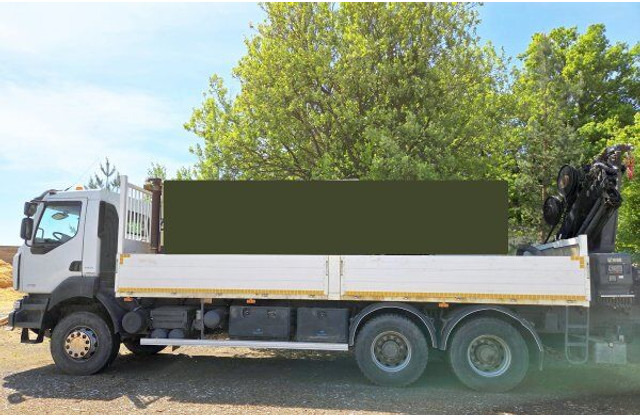 Renault Kerax 370 dxi - Бордови камион, Камион с кран: снимка 3 Renault Kerax 370 dxi - Бордови камион, Камион с кран: снимка 3