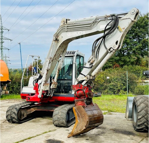 Takeuchi 7t TB175 powertilt - Мини багер: снимка 4 Takeuchi 7t TB175 powertilt - Мини багер: снимка 4
