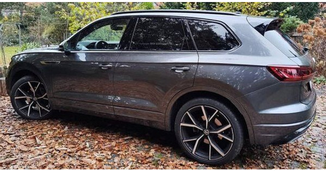 Volkswagen Touareg 3.0 TDi R-line 4-motion - Джип: снимка 3 Volkswagen Touareg 3.0 TDi R-line 4-motion - Джип: снимка 3