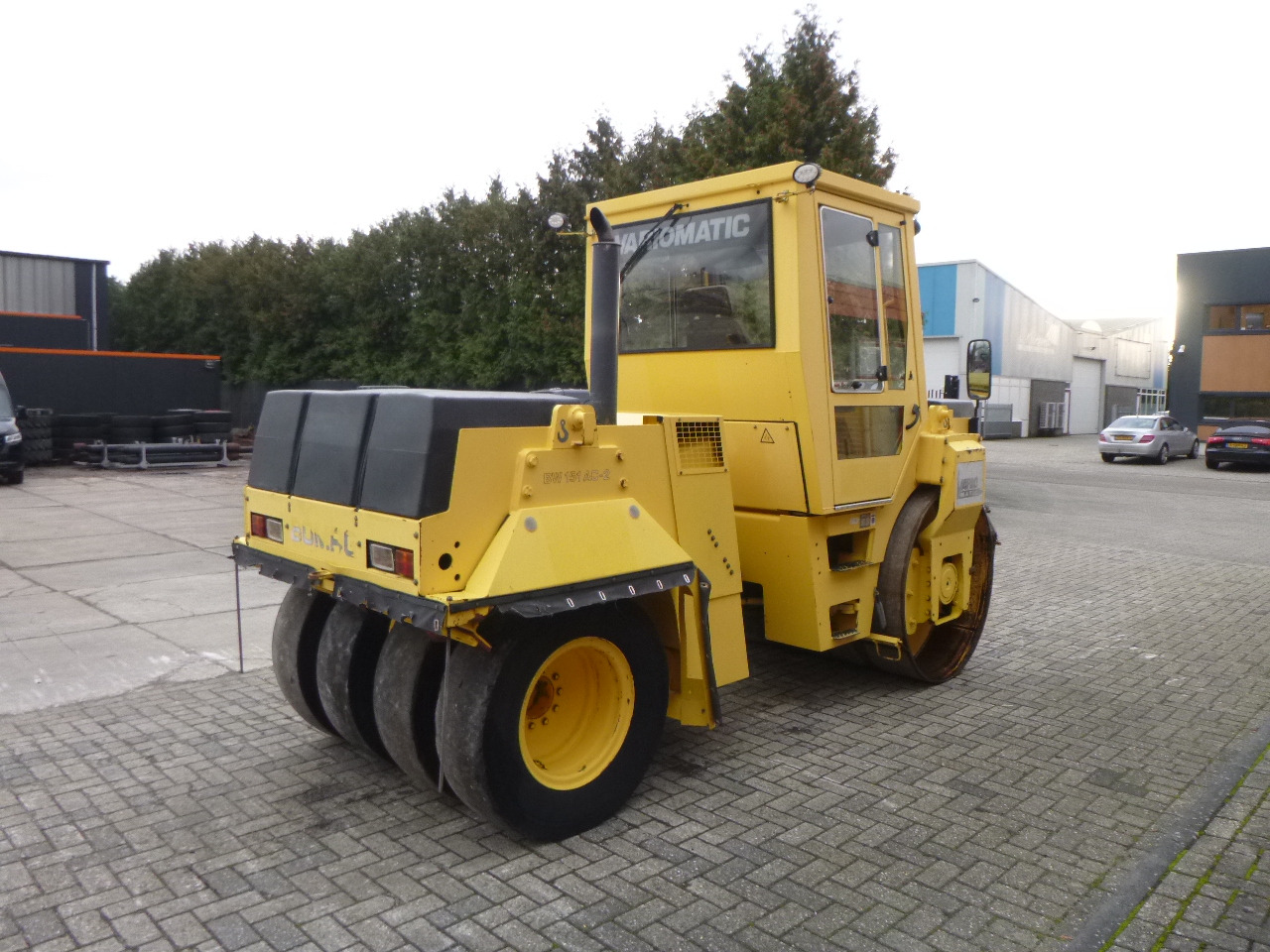 BOMAG BW151AC-2 - Комбиниран валяк: снимка 5 BOMAG BW151AC-2 - Комбиниран валяк: снимка 5