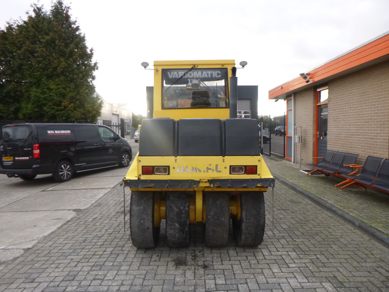 BOMAG BW151AC-2 - Комбиниран валяк: снимка 4 BOMAG BW151AC-2 - Комбиниран валяк: снимка 4