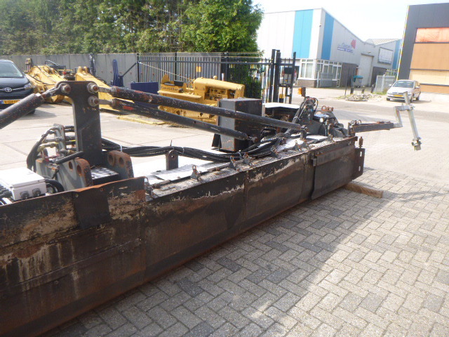 Лизинг на DYNAPAC SB1250PL DYNAPAC SB1250PL: снимка 9