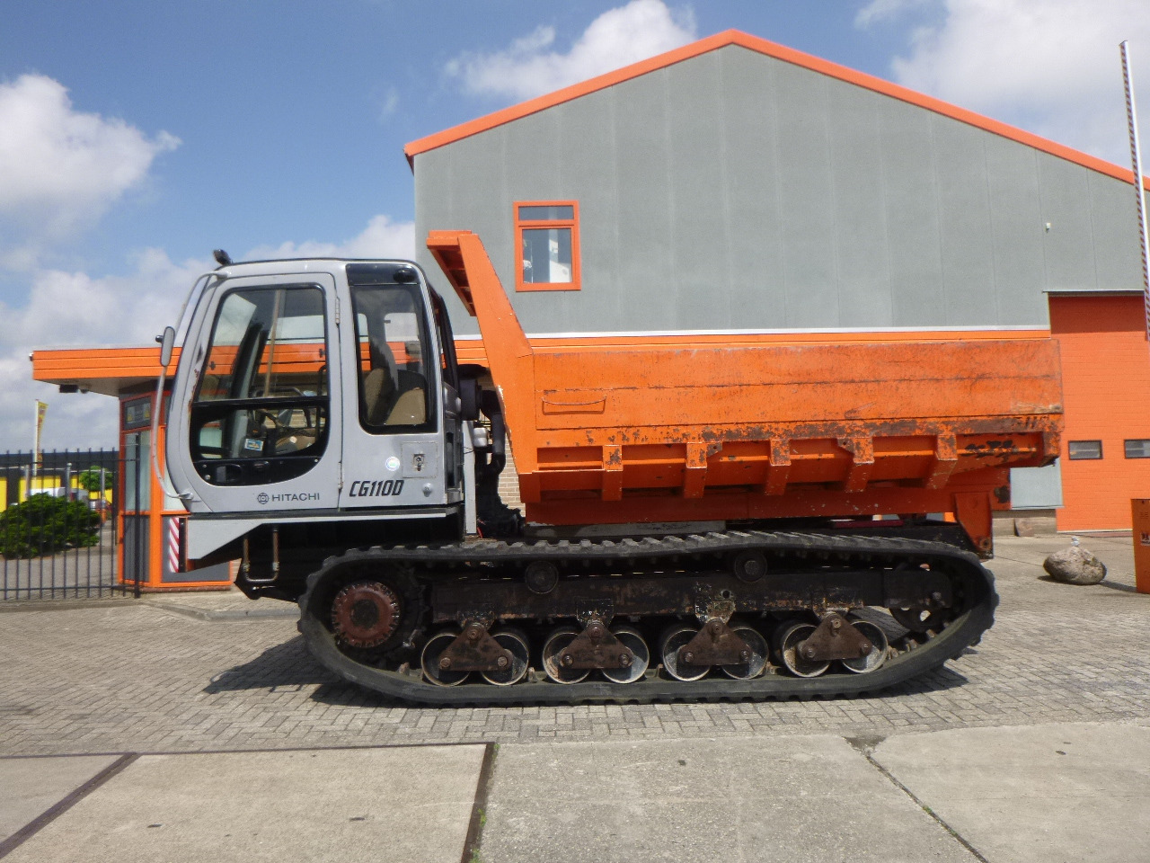 HITACHI CG110D-SC - Верижен самосвал: снимка 1 HITACHI CG110D-SC - Верижен самосвал: снимка 1