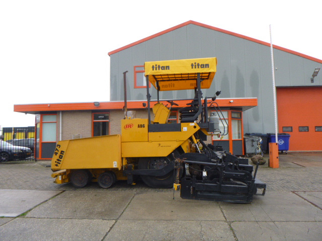 INGERSOLL RAND ABG TITAN 473 - Асфалтополагач: снимка 4 INGERSOLL RAND ABG TITAN 473 - Асфалтополагач: снимка 4