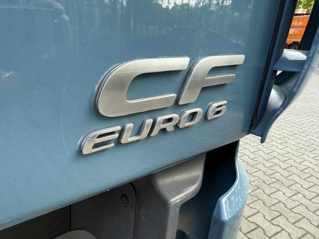Daf CF320 Palfinger PK12001L Baustoffkran - Бордови камион, Камион с кран: снимка 2 Daf CF320 Palfinger PK12001L Baustoffkran - Бордови камион, Камион с кран: снимка 2