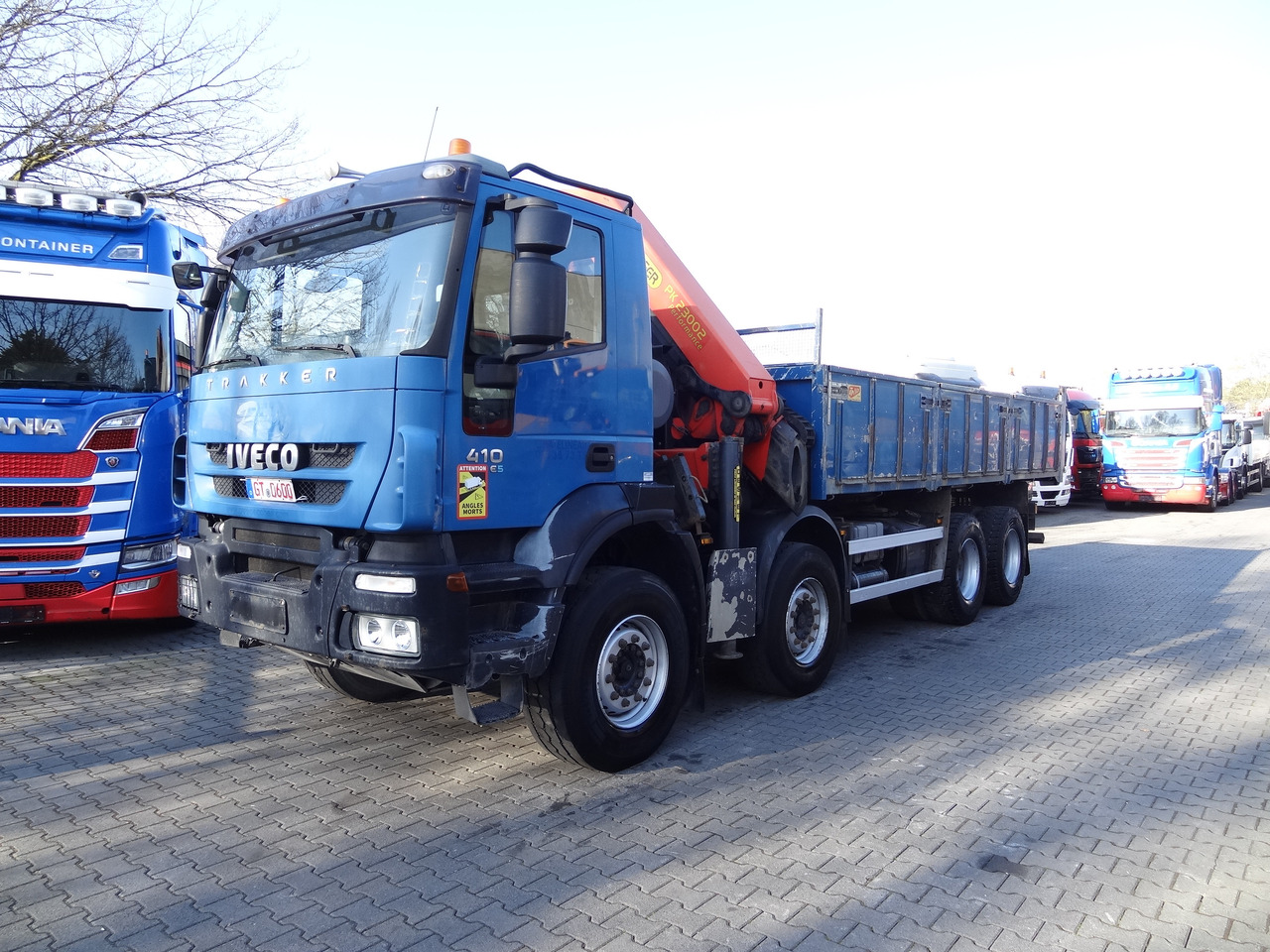 Iveco Trakker AD340T41 8X4 Kipper Kran Palfinger 23002 - Камион с кран, Самосвал камион: снимка 1 Iveco Trakker AD340T41 8X4 Kipper Kran Palfinger 23002 - Камион с кран, Самосвал камион: снимка 1