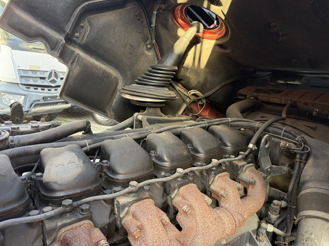 MAN F90 16.242 4X4 / Feuerwehr - Шаси кабина: снимка 3 MAN F90 16.242 4X4 / Feuerwehr - Шаси кабина: снимка 3