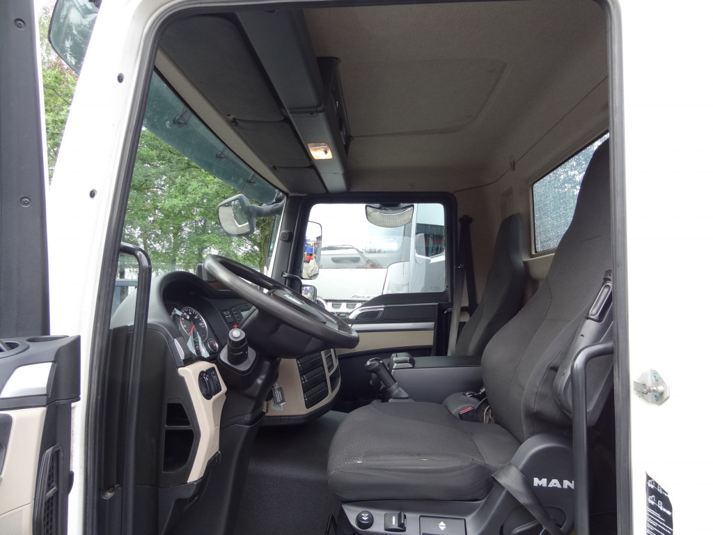 MAN TGL 12.250 Haken - Мултилифт с кука камион: снимка 2 MAN TGL 12.250 Haken - Мултилифт с кука камион: снимка 2
