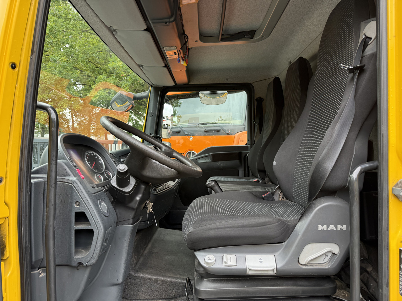 MAN TGL 8.180 BB - Бордови камион: снимка 4 MAN TGL 8.180 BB - Бордови камион: снимка 4