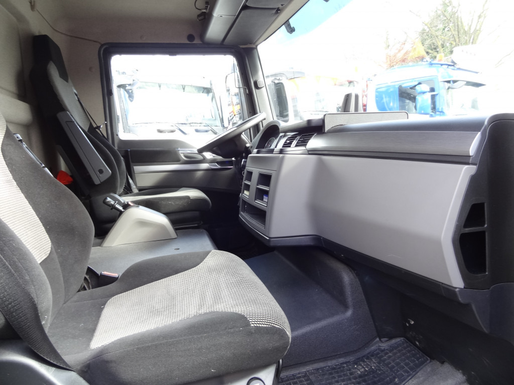 MAN TGL 8.220 BL - Камион с брезент: снимка 5 MAN TGL 8.220 BL - Камион с брезент: снимка 5