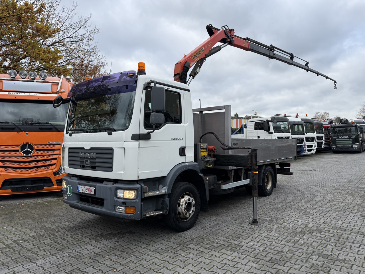 MAN TGM 12.240 Palfinger 11001 bis 19 Meter - Камион с кран, Бордови камион: снимка 1 MAN TGM 12.240 Palfinger 11001 bis 19 Meter - Камион с кран, Бордови камион: снимка 1