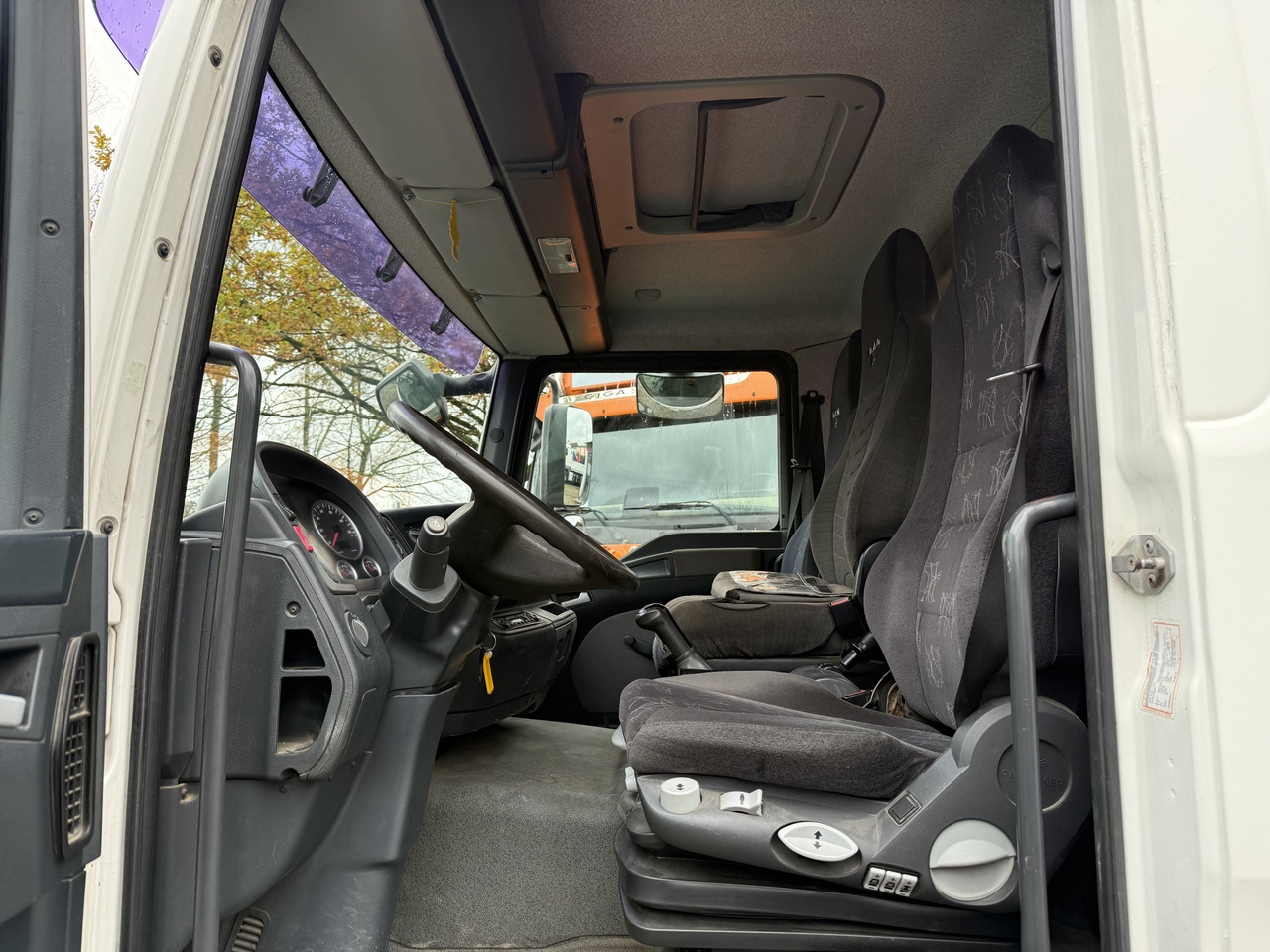 MAN TGM 12.240 Palfinger 11001 bis 19 Meter - Бордови камион, Камион с кран: снимка 4 MAN TGM 12.240 Palfinger 11001 bis 19 Meter - Бордови камион, Камион с кран: снимка 4