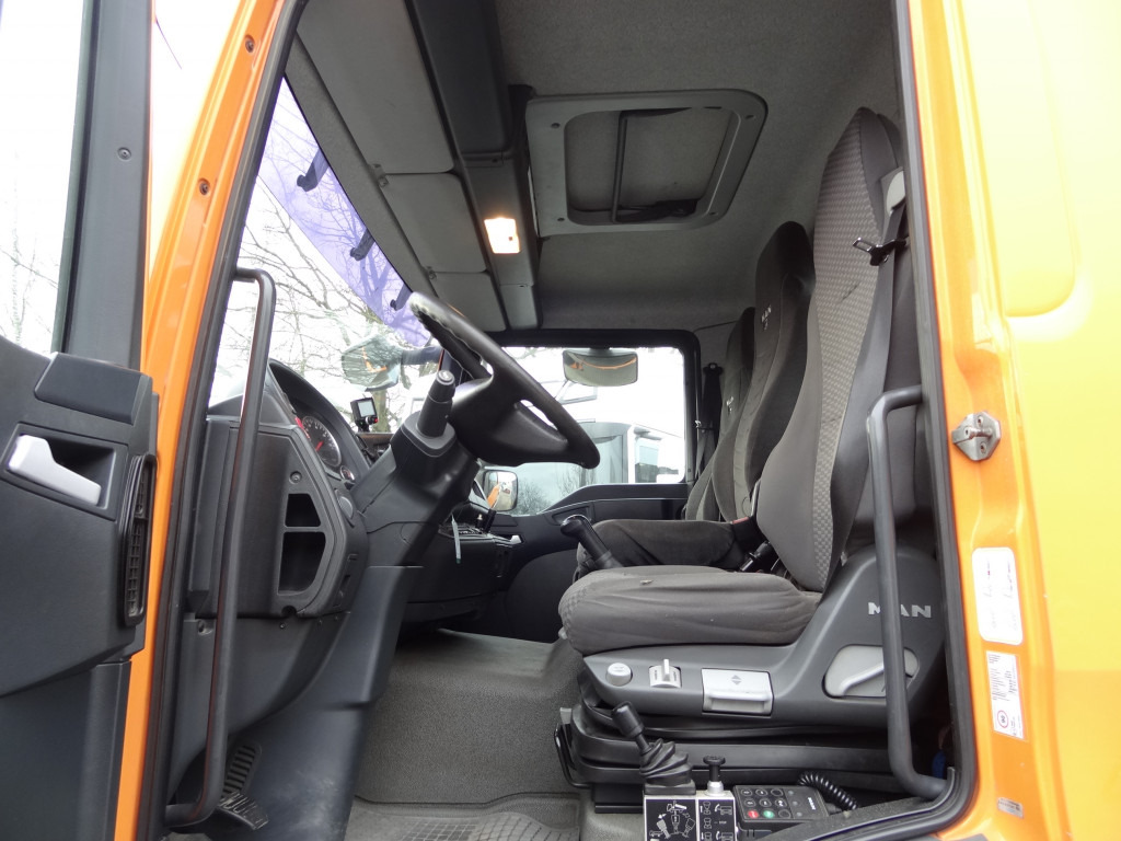 MAN TGM 13.250 4X4 Ex-Kommunal - Самосвал камион: снимка 5 MAN TGM 13.250 4X4 Ex-Kommunal - Самосвал камион: снимка 5