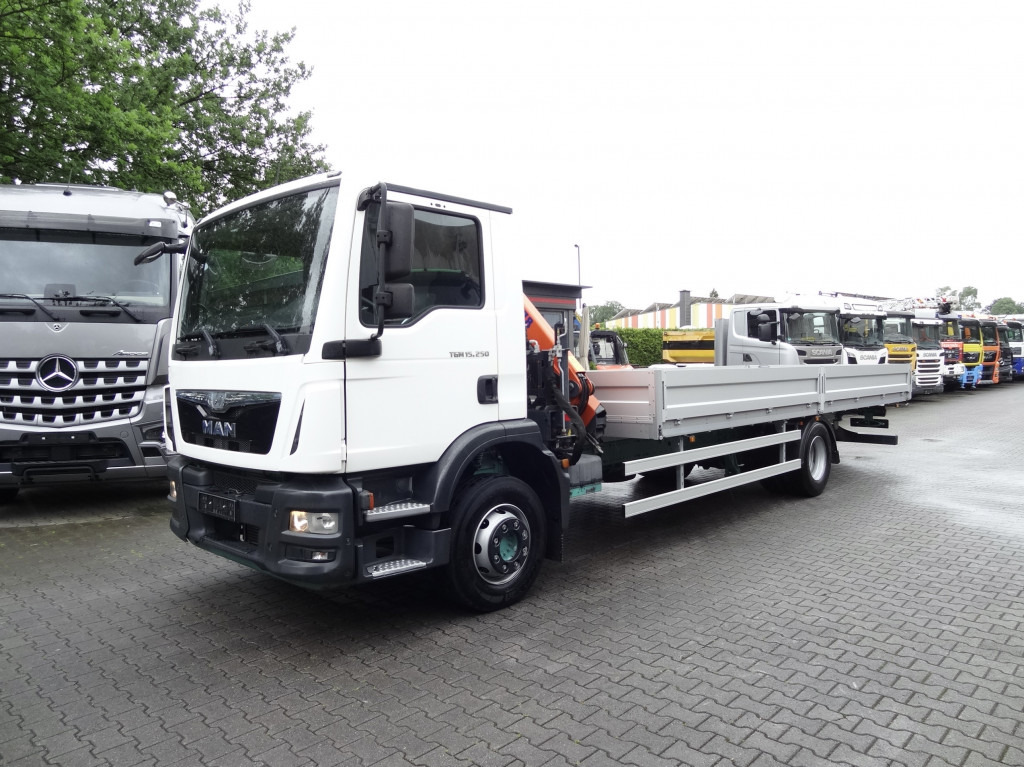 MAN TGM 15.250 Pesci SE78/2 Kran - Камион с кран, Бордови камион: снимка 1 MAN TGM 15.250 Pesci SE78/2 Kran - Камион с кран, Бордови камион: снимка 1