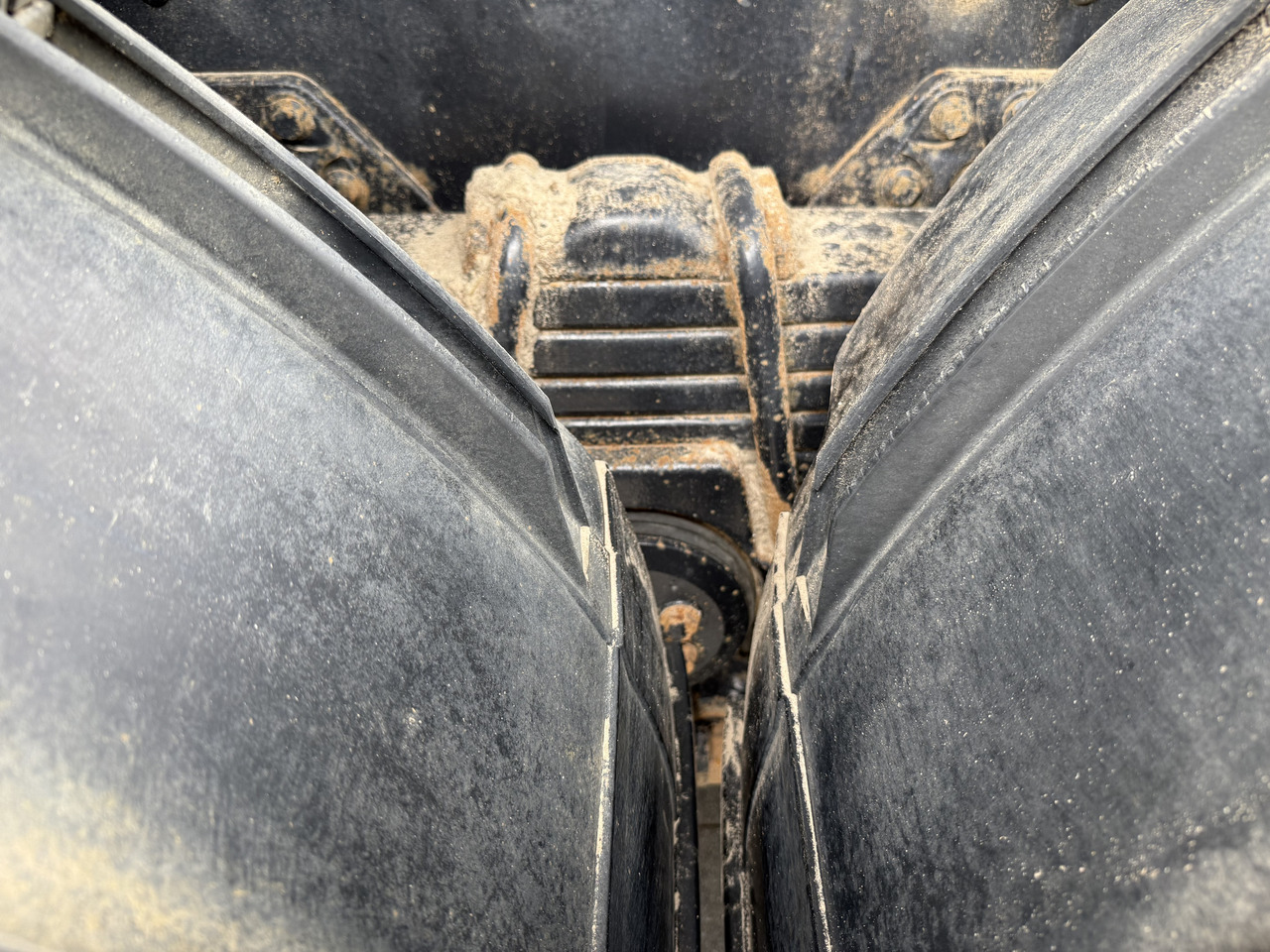 MAN TGS 26.400 6X6 BB Meiller - Самосвал камион: снимка 4 MAN TGS 26.400 6X6 BB Meiller - Самосвал камион: снимка 4