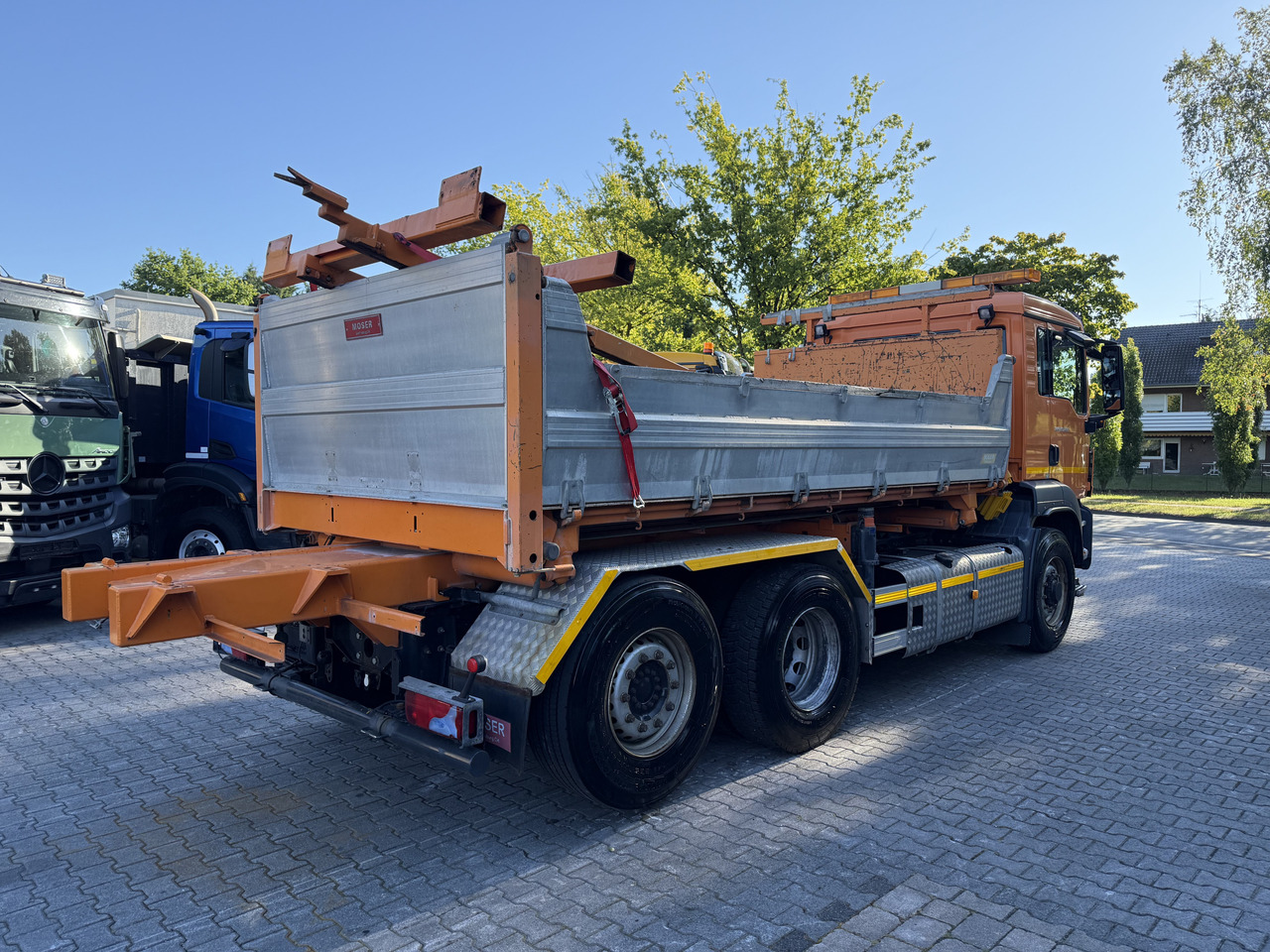 Самосвал камион, Камион с кран MAN TGS 28.400 6X4H-4 BL: снимка 11 Самосвал камион, Камион с кран MAN TGS 28.400 6X4H-4 BL: снимка 11