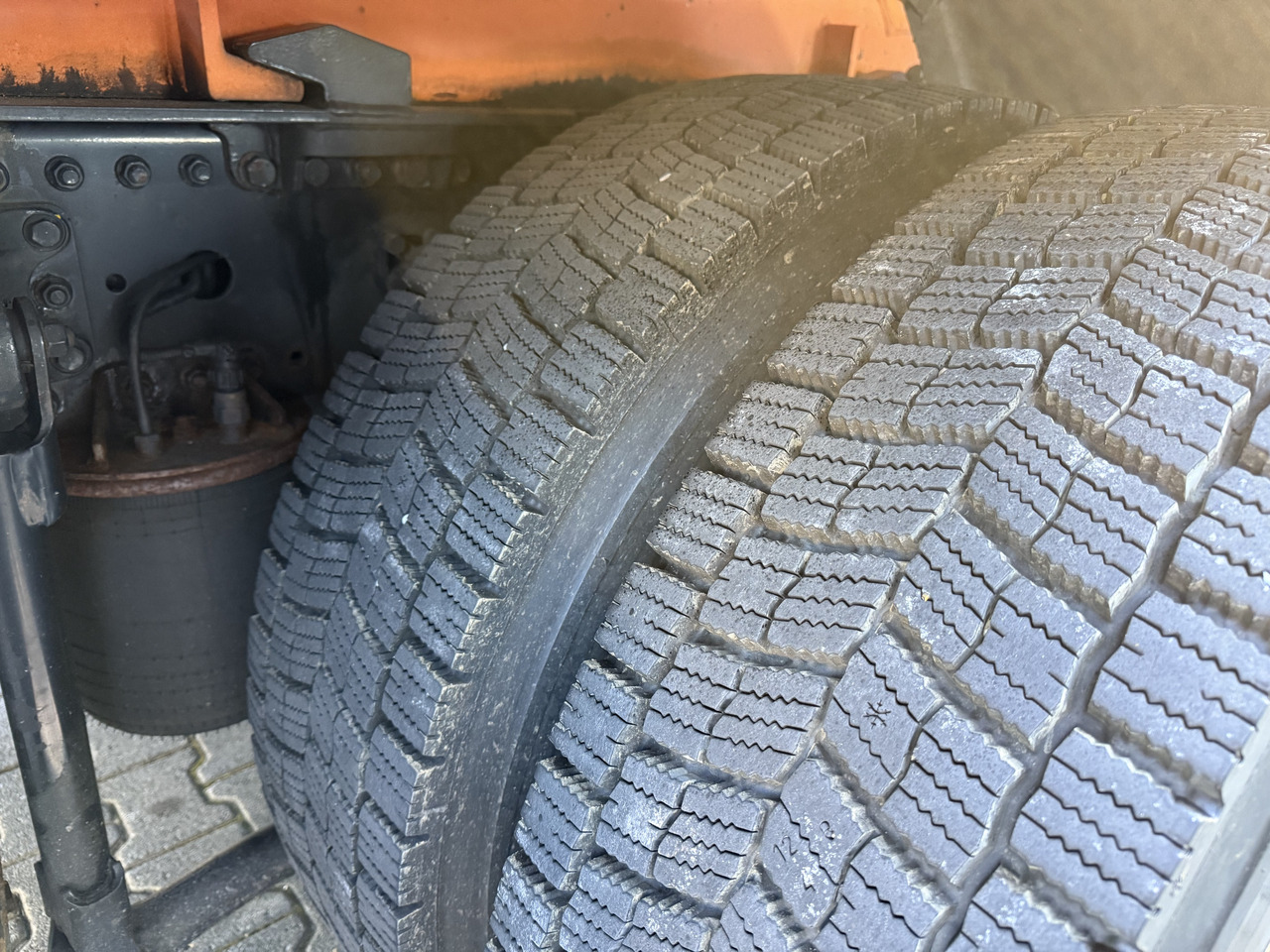 MAN TGS 28.400 6X4H-4 BL - Шаси кабина, Камион с кран: снимка 5 MAN TGS 28.400 6X4H-4 BL - Шаси кабина, Камион с кран: снимка 5