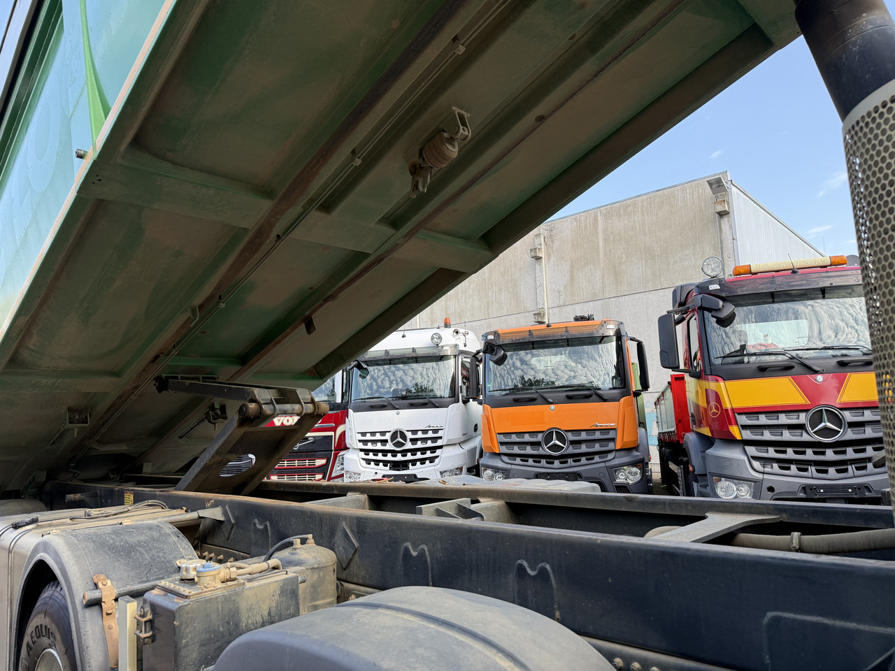 MAN TGS 50.460 10X8 - Самосвал камион: снимка 2 MAN TGS 50.460 10X8 - Самосвал камион: снимка 2