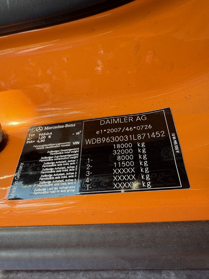 Mercedes-Benz Actros 1827 Kran Palfinger PK 9002 - Камион с брезент, Камион с кран: снимка 3 Mercedes-Benz Actros 1827 Kran Palfinger PK 9002 - Камион с брезент, Камион с кран: снимка 3