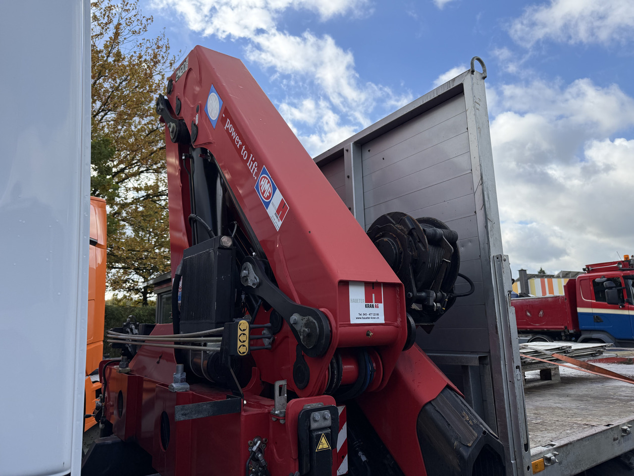 Mercedes-Benz Actros 2535 6X2 HMF 2420 bis 25 Meter - Бордови камион, Камион с кран: снимка 5 Mercedes-Benz Actros 2535 6X2 HMF 2420 bis 25 Meter - Бордови камион, Камион с кран: снимка 5