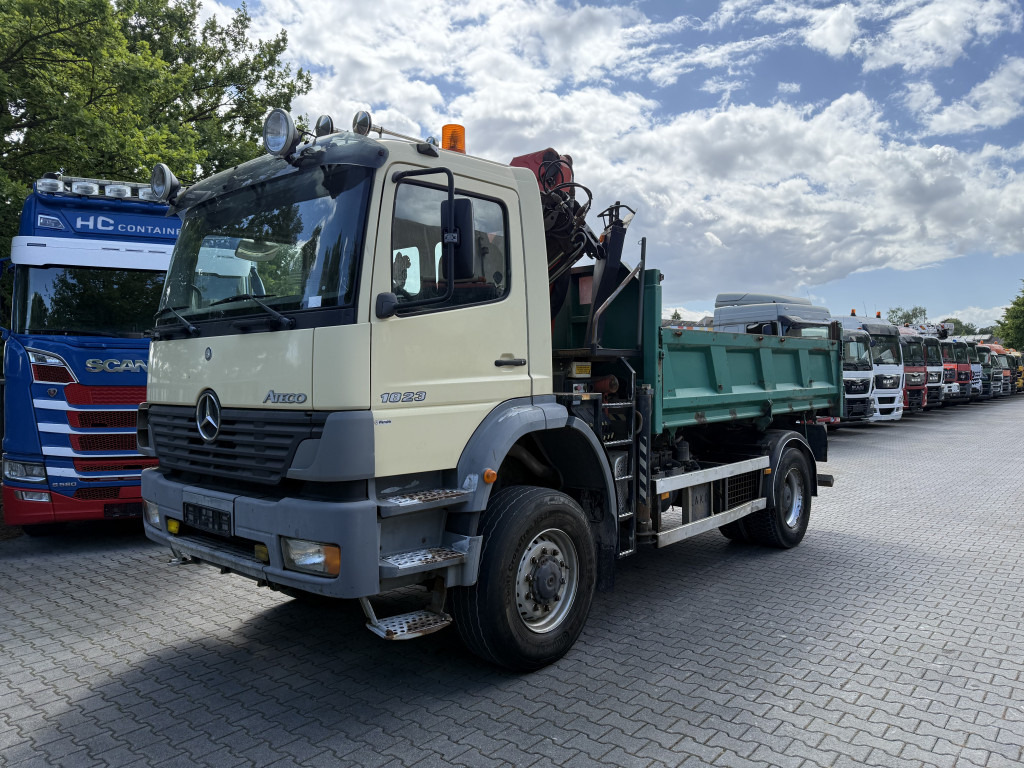 Mercedes-Benz Atego 1823 AK 4X4 Kipper Kran Palfinger PK10000 - Камион с кран, Самосвал камион: снимка 1 Mercedes-Benz Atego 1823 AK 4X4 Kipper Kran Palfinger PK10000 - Камион с кран, Самосвал камион: снимка 1