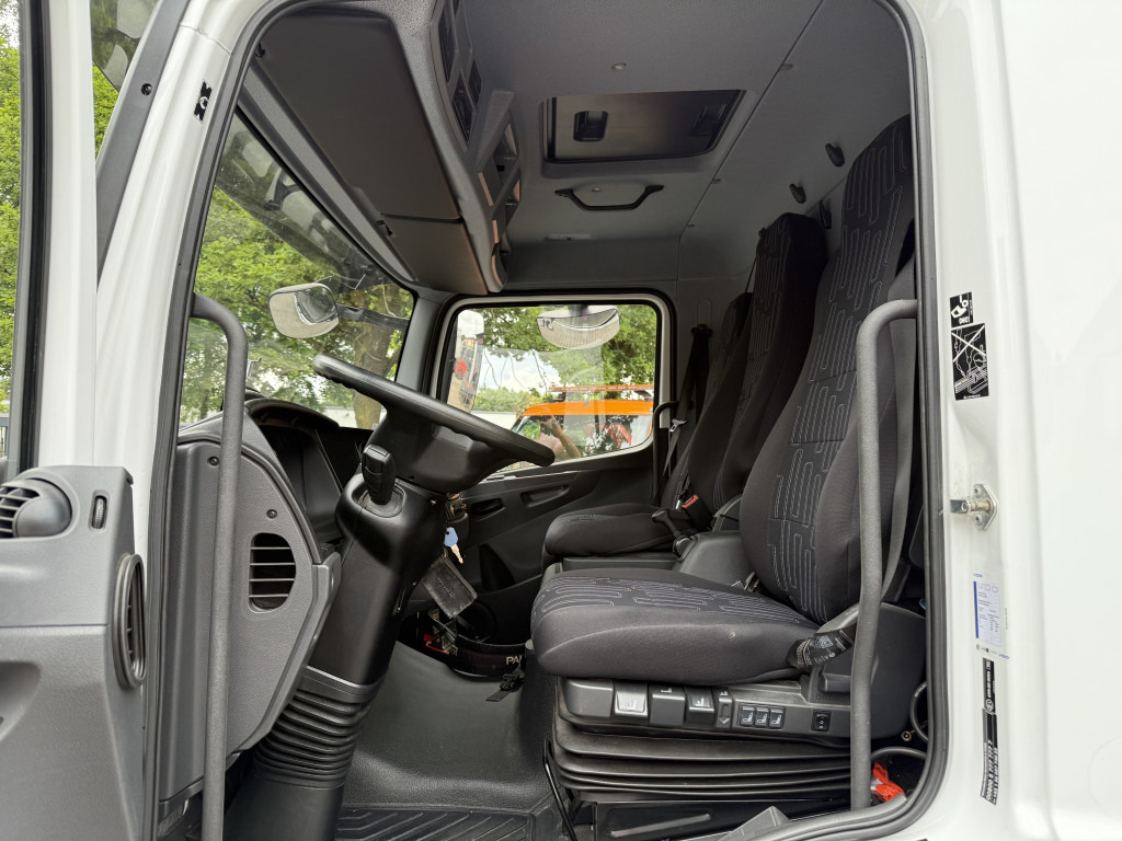 Mercedes-Benz Atego 821 Kran Palfinger PK4200 - Бордови камион, Камион с кран: снимка 3 Mercedes-Benz Atego 821 Kran Palfinger PK4200 - Бордови камион, Камион с кран: снимка 3