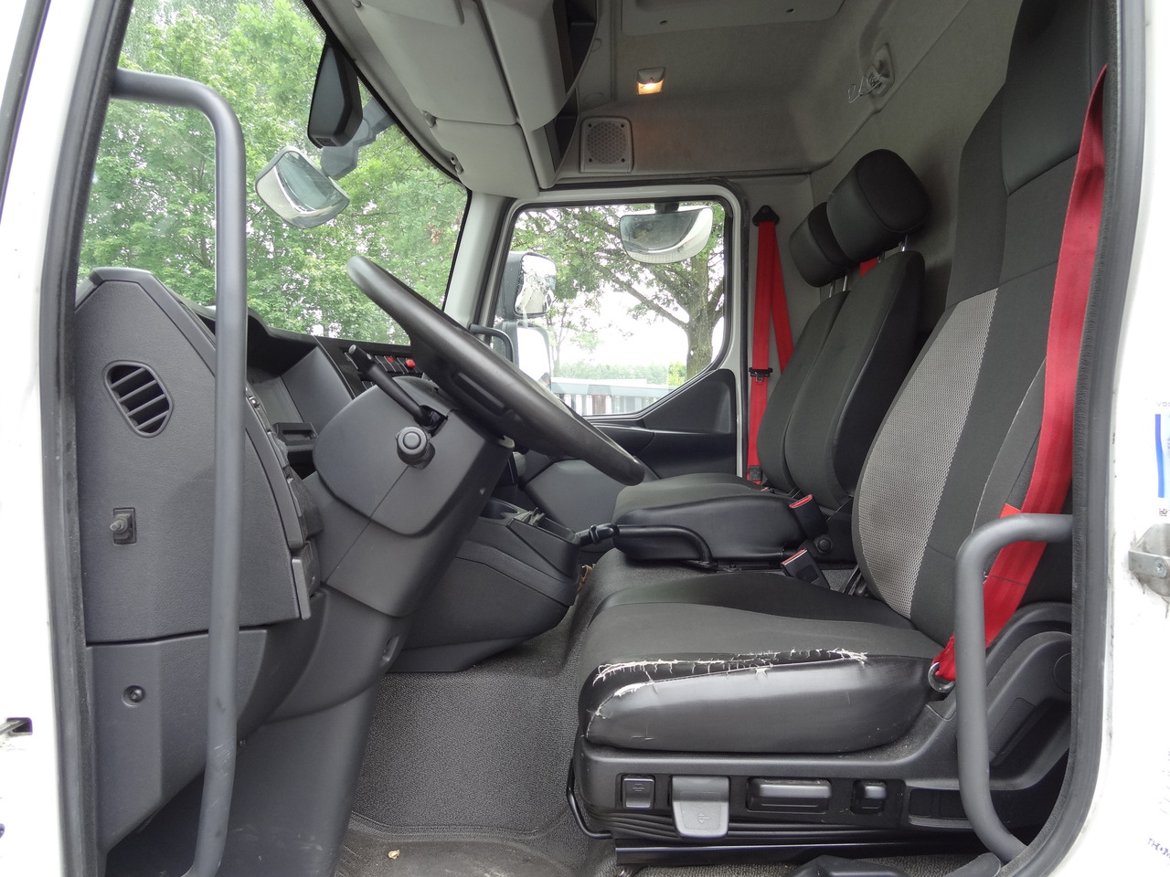 Renault D10.210 7m Koffer - Камион фургон: снимка 5 Renault D10.210 7m Koffer - Камион фургон: снимка 5