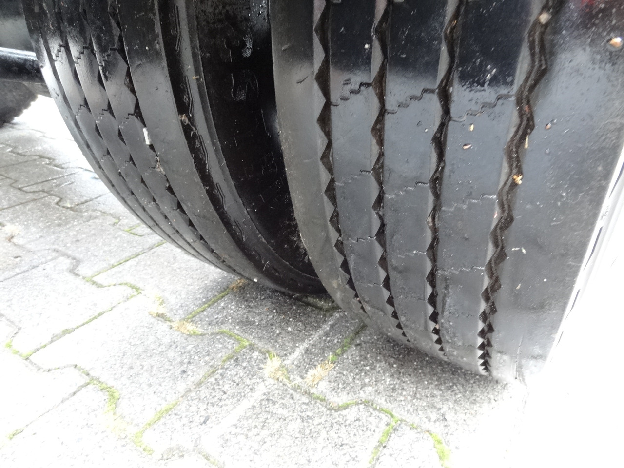 Renault D180.75 Haken Multilift - Мултилифт с кука камион: снимка 3 Renault D180.75 Haken Multilift - Мултилифт с кука камион: снимка 3