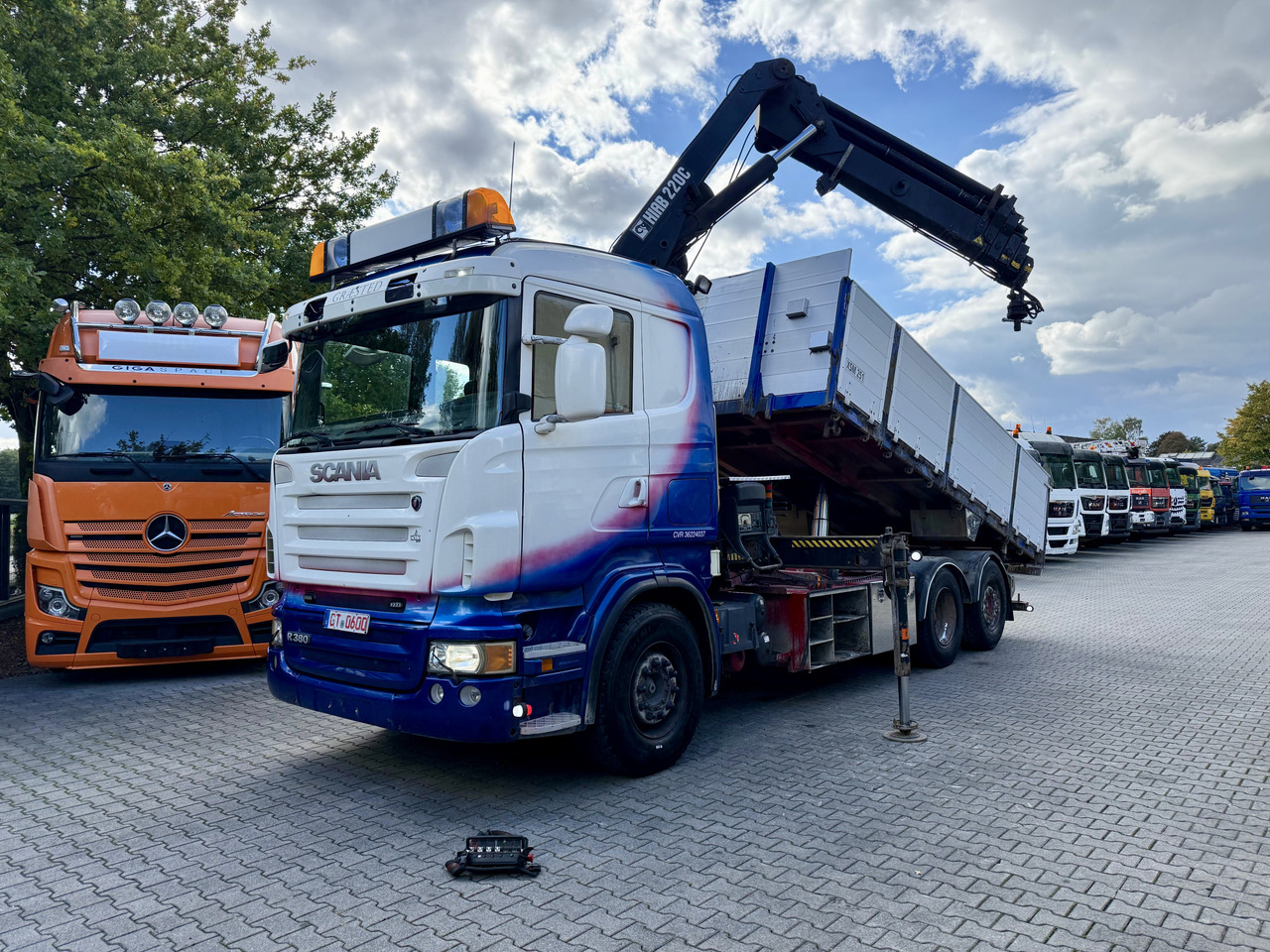 Scania R380 6X2*4 Kipper mit Kran HIAB 220 - Самосвал камион, Камион с кран: снимка 1 Scania R380 6X2*4 Kipper mit Kran HIAB 220 - Самосвал камион, Камион с кран: снимка 1