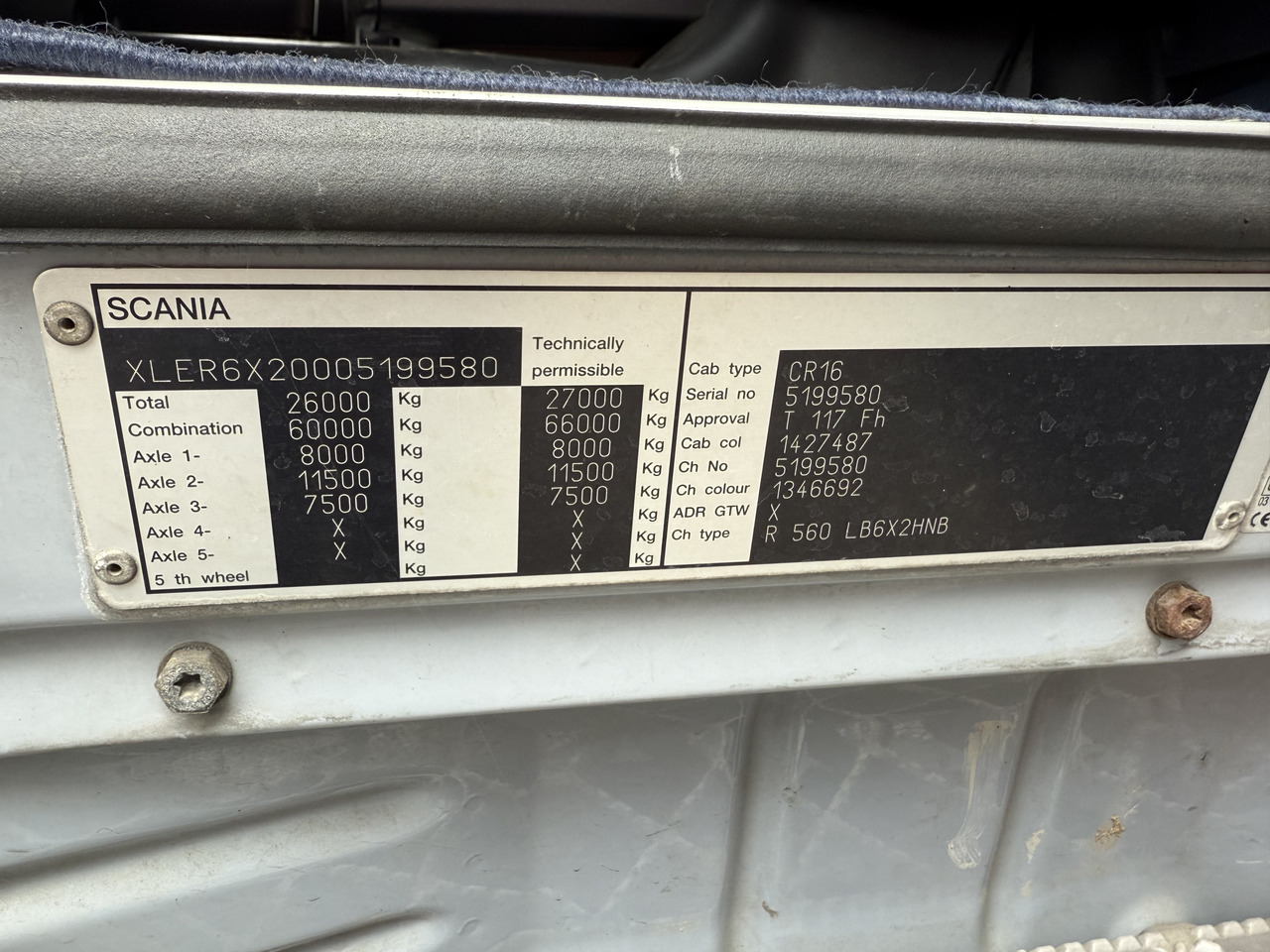 Scania R560 V8 6X2 Kranvorbereitung - Бордови камион, Камион с кран: снимка 2 Scania R560 V8 6X2 Kranvorbereitung - Бордови камион, Камион с кран: снимка 2