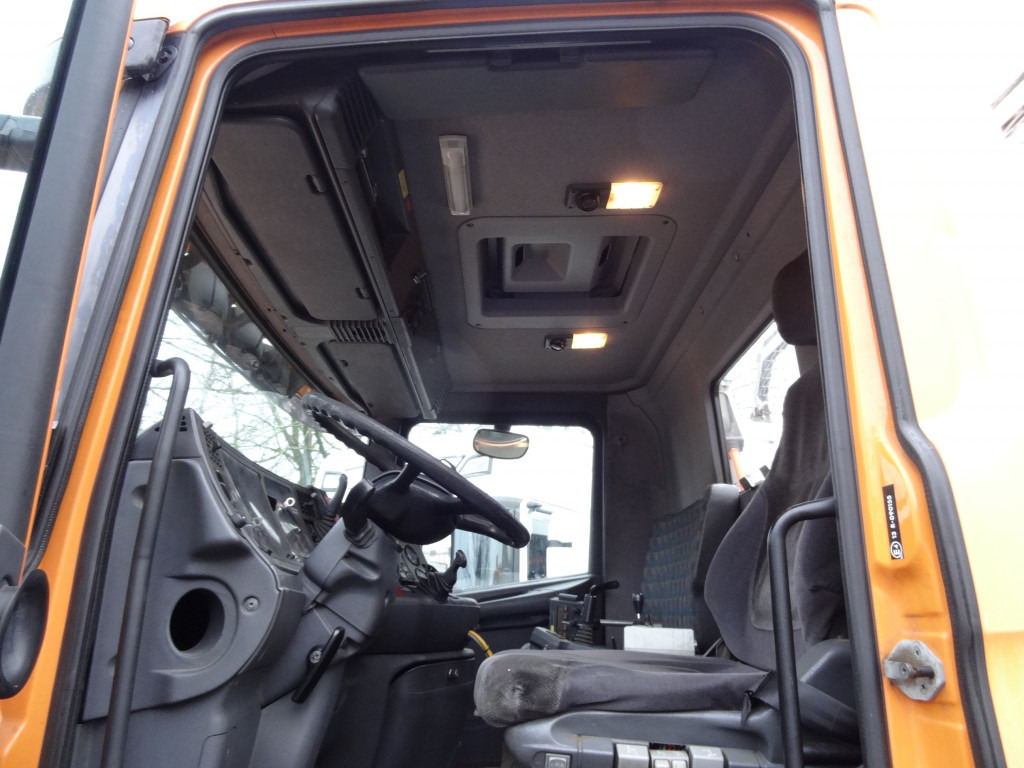 Scania T114 380 Torpedo/Hauber Winterdienst Kommunal - Самосвал камион: снимка 3 Scania T114 380 Torpedo/Hauber Winterdienst Kommunal - Самосвал камион: снимка 3