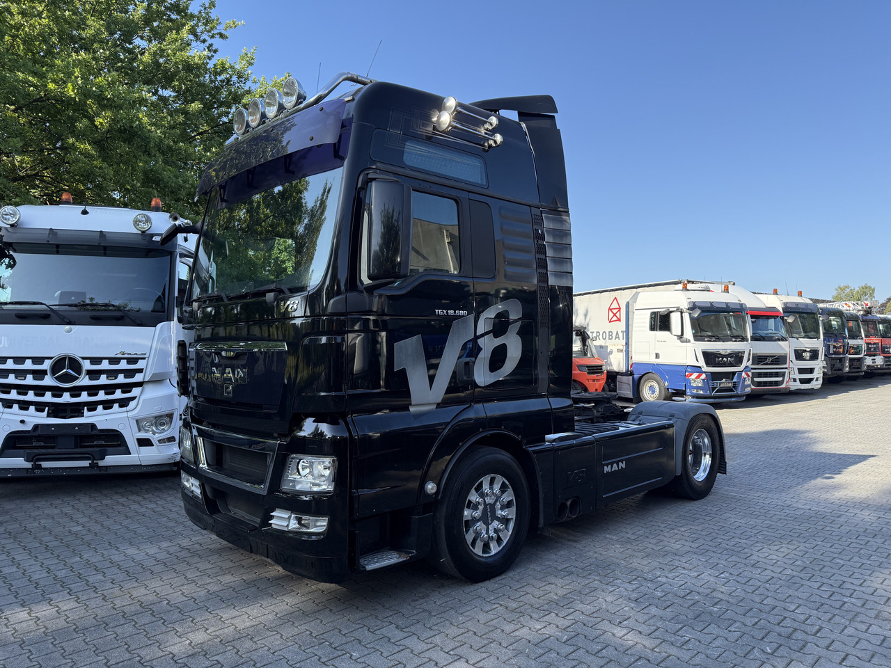 MAN TGX 18.680 4X2 BLS V8 - Влекач: снимка 1 MAN TGX 18.680 4X2 BLS V8 - Влекач: снимка 1