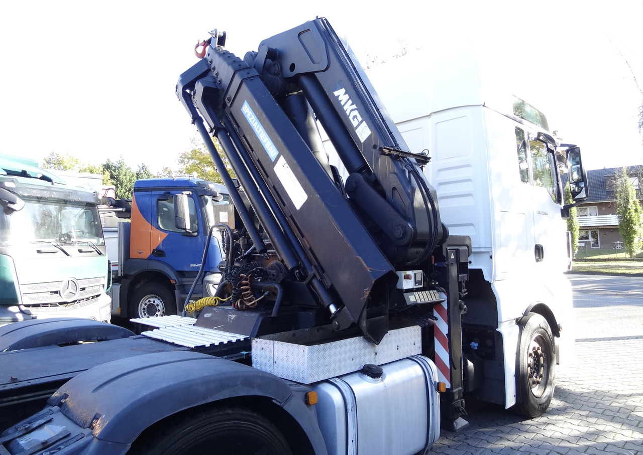 MAN TGX 33.480 6X4 Kran MKG 381 bis 20 Meter - Влекач: снимка 4 MAN TGX 33.480 6X4 Kran MKG 381 bis 20 Meter - Влекач: снимка 4