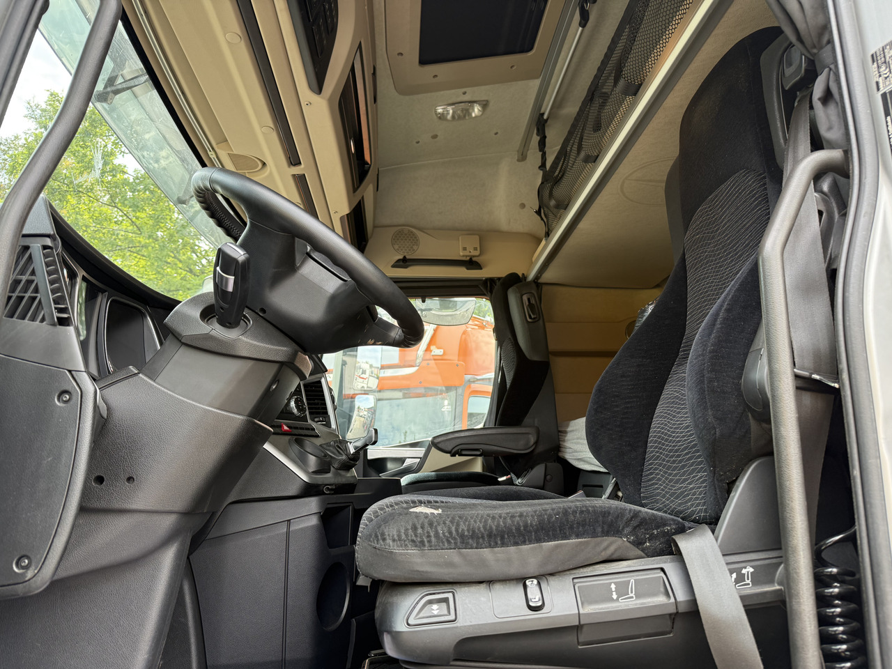 Mercedes-Benz Actros 1842LS Kran HMF 2020 bis 18 Meter - Влекач: снимка 5 Mercedes-Benz Actros 1842LS Kran HMF 2020 bis 18 Meter - Влекач: снимка 5