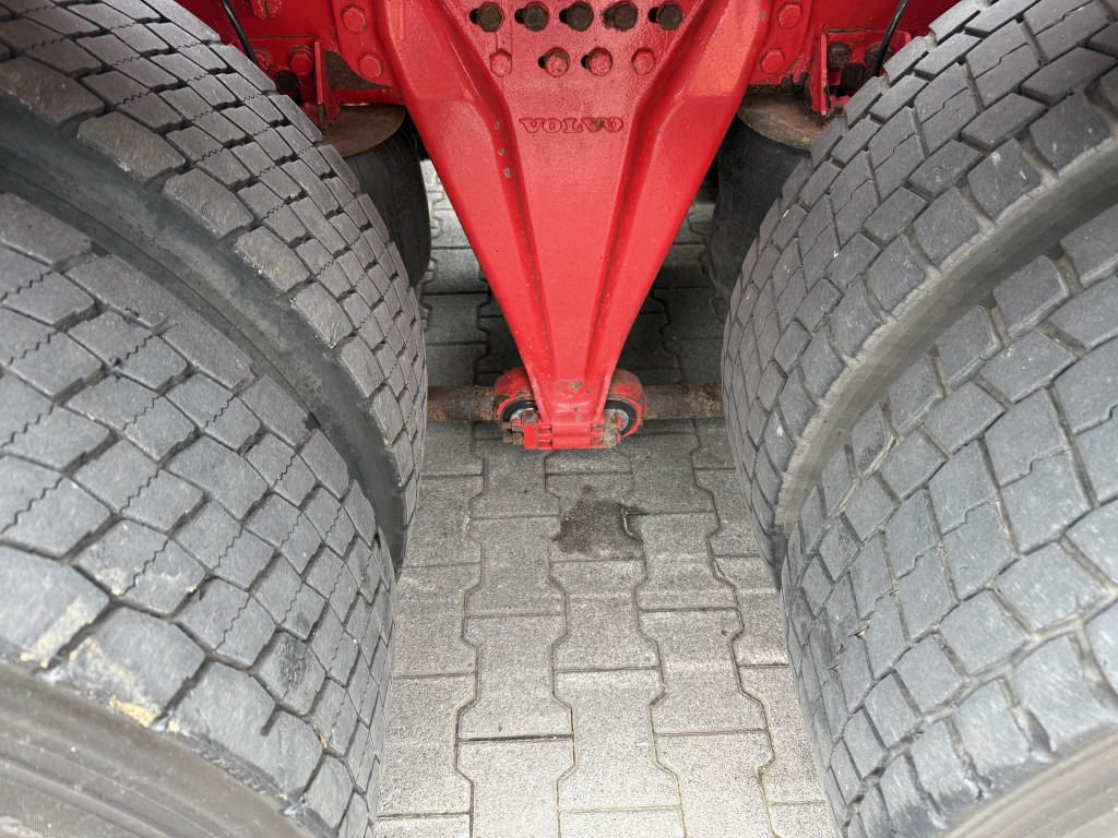 Volvo FM12 420 8X4 Kran Palfinger PK90002 31 Meter - Камион с кран: снимка 5 Volvo FM12 420 8X4 Kran Palfinger PK90002 31 Meter - Камион с кран: снимка 5