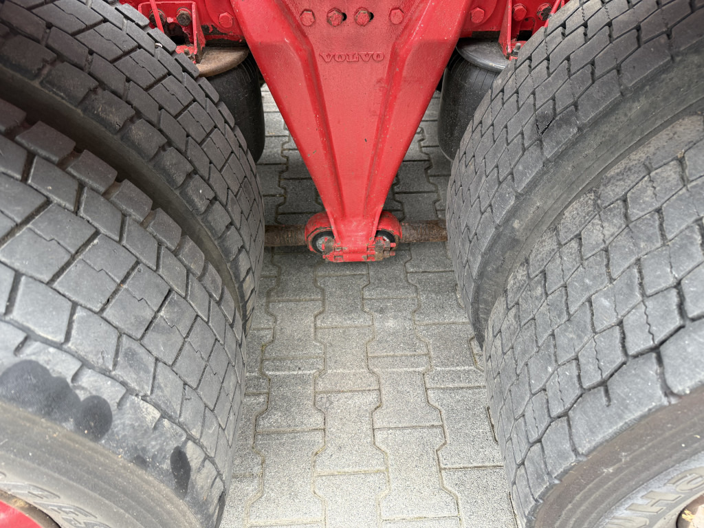 Volvo FM12 420 8X4 Kran Palfinger PK90002 31 Meter - Камион с кран: снимка 4 Volvo FM12 420 8X4 Kran Palfinger PK90002 31 Meter - Камион с кран: снимка 4